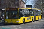 E MO 793 beim Fahrgastwechsel am Hbf M�lheim.